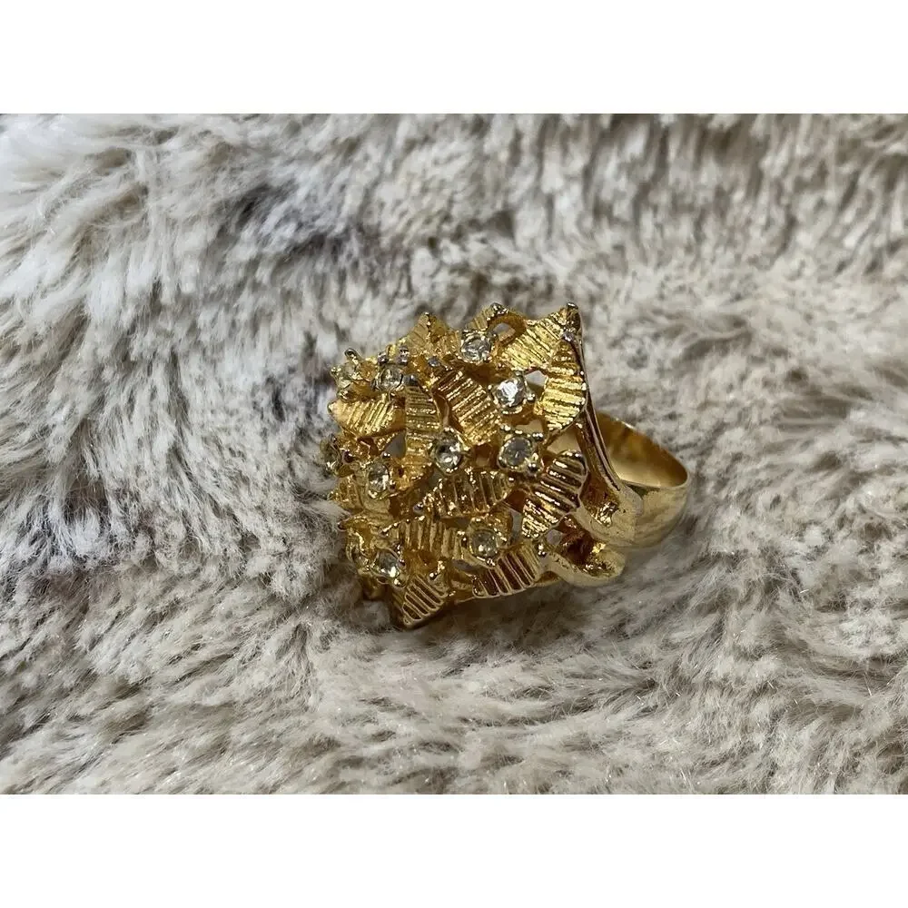 Vtg Jewelry By Linda Stella Gold Plated Cocktail Ring Insect Bee Leaves Sz 6.5